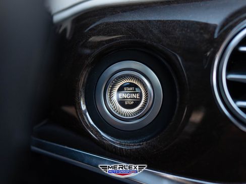 Used 2018 Mercedes-Benz S 560 4MATIC Sedan image 31