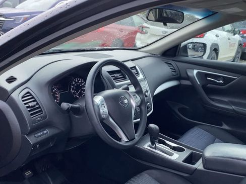 Used 2016 Nissan Altima 2.5 S w/ Power Driver Seat Package image 2
