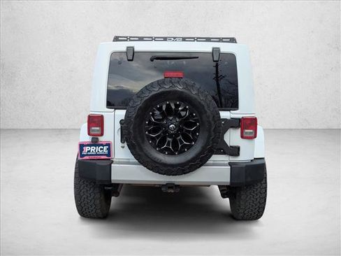 Used 2014 Jeep Wrangler Unlimited Sahara w/ Max Tow Package AWD/4WD image 7