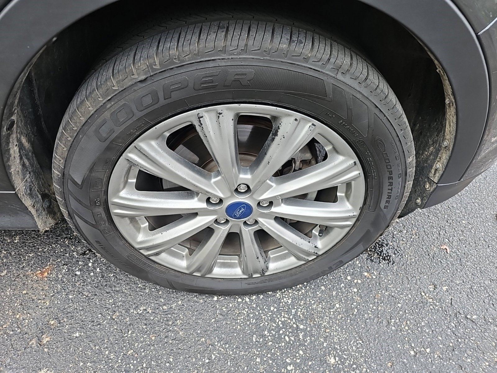 Used 2017 Ford Escape Titanium AWD/4WD image 9
