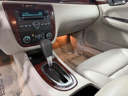 Used 2007 Chevrolet Impala LTZ image 16