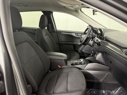 Certified 2025 Ford Escape Active w/ Cold Weather Package FWD image 10