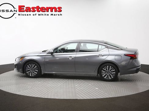 Used 2023 Nissan Altima 2.5 SV w/ SV Premium Package FWD image 61