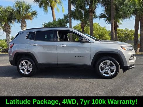 Used 2024 Jeep Compass Latitude AWD/4WD image 8