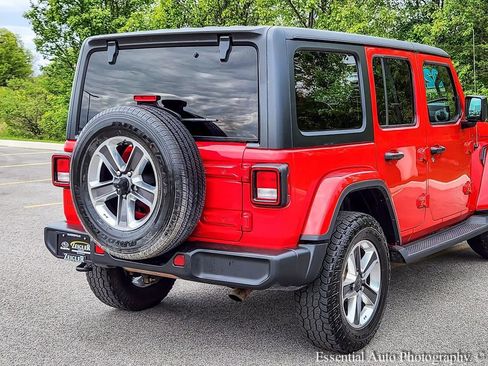 Used 2020 Jeep Wrangler Unlimited Sahara AWD/4WD image 6
