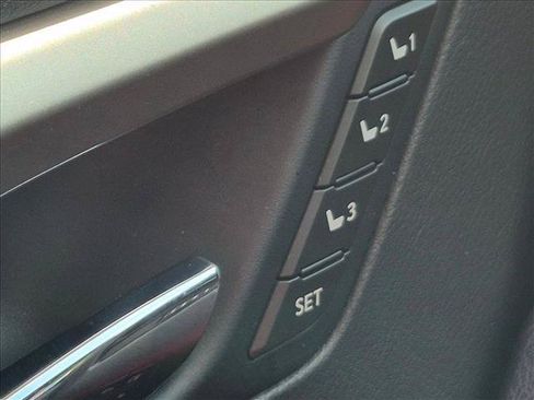 Used 2021 Lexus RX 350L FWD w/ Premium Package image 14