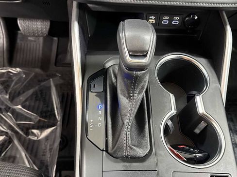 Certified 2023 Toyota Highlander LE image 22