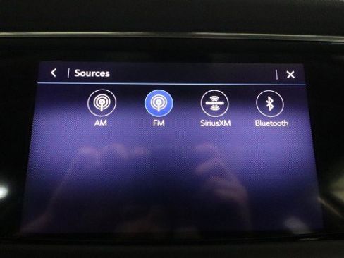 Used 2021 Buick Enclave Essence w/ Sound and Sites Package image 19