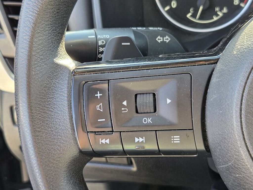 Used 2021 Nissan Rogue S AWD/4WD image 31