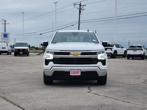 Used 2025 Chevrolet Silverado 1500 LT w/ Safety Package AWD/4WD image 2