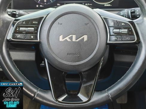 Used 2024 Kia Seltos S AWD/4WD image 5