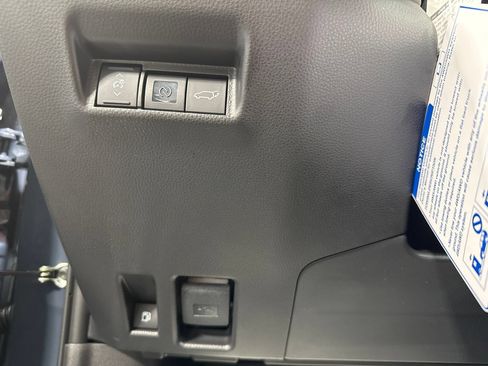 New 2026 Toyota RAV4 AWD image 39