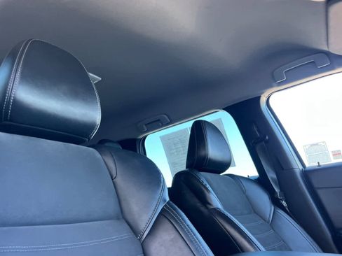 Used 2023 Mitsubishi Outlander SE image 19