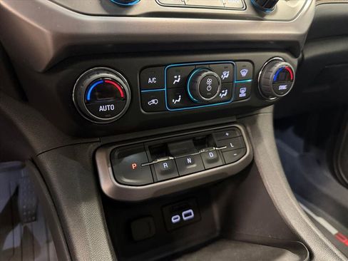 Used 2023 GMC Acadia AT4 w/ Technology Package image 23