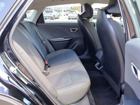 Used 2025 Kia K4 FWD image 10
