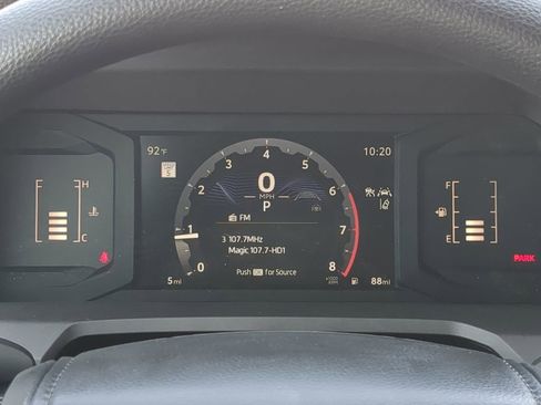 Used 2025 Toyota Tacoma SR5 image 33