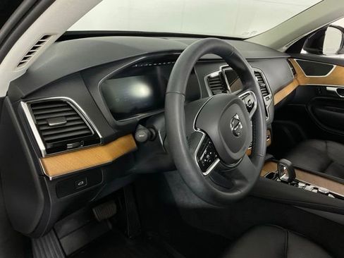 Certified 2023 Volvo XC90 B6 Plus w/ Protection Package Premier image 19