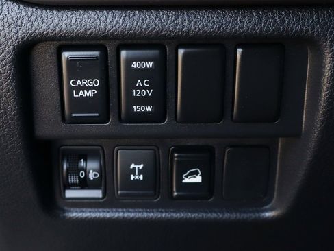 Used 2023 Nissan Titan PRO-4X w/ Pro-4x Convenience Package image 22