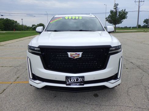 Used 2021 Cadillac Escalade Premium Luxury AWD/4WD image 4