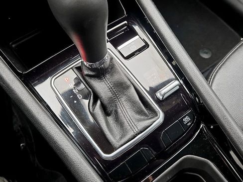 Used 2024 Jeep Compass Limited image 28