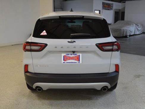 Used 2025 Ford Escape Active image 4