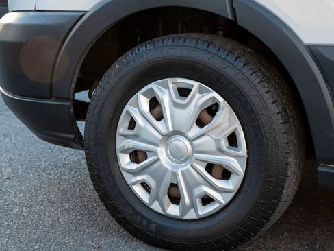 Used 2015 Ford Transit 350 XLT image 8