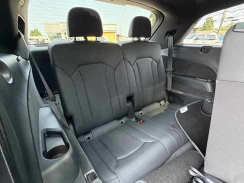 Used 2023 Audi Q7 2.0T Premium Plus w/ Premium Plus Package AWD/4WD image 16