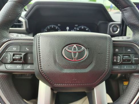 Used 2025 Toyota 4Runner Limited w/ Tow Technology Package AWD/4WD image 12