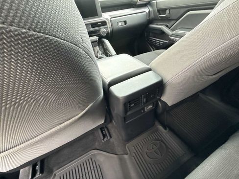 Used 2025 Toyota 4Runner 4WD image 21