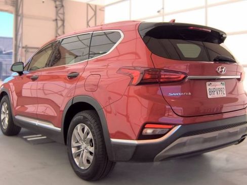 Used 2019 Hyundai Santa Fe SEL FWD image 3