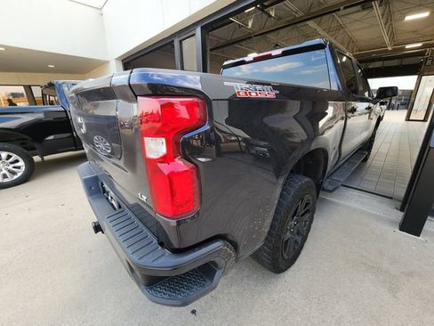 Used 2022 Chevrolet Silverado 1500 LT Trail Boss w/ Protection Package AWD/4WD image 4
