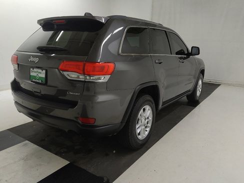 Used 2019 Jeep Grand Cherokee Laredo AWD/4WD image 9