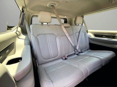 Used 2024 Jeep Wagoneer L Series II w/ Flexible Seating Group RWD image 25