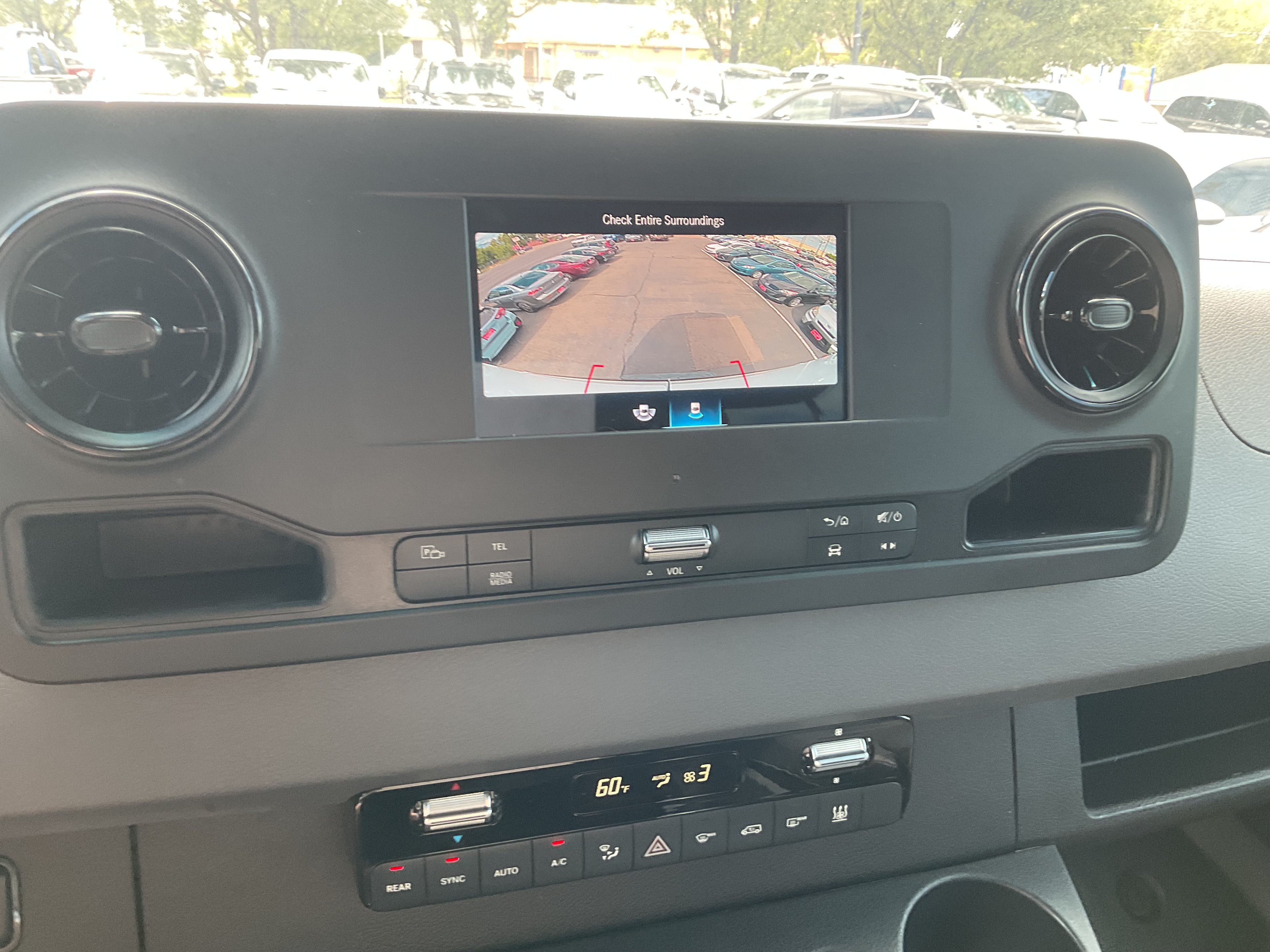 Used 2020 Mercedes-Benz Sprinter 2500 image 8