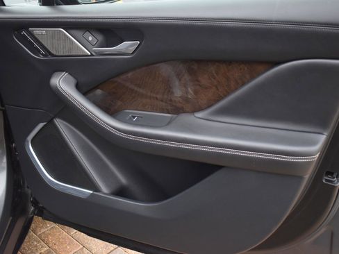 Used 2019 Jaguar I-PACE First Edition image 48