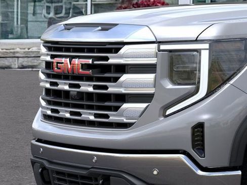 New 2026 GMC Sierra 1500 SLE w/ Preferred Package AWD/4WD image 13