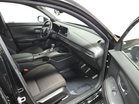 Used 2023 Honda HR-V Sport image 15