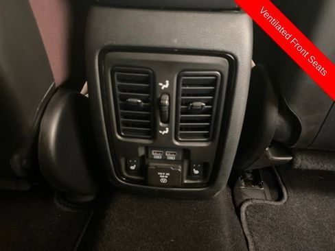 Used 2025 Dodge Durango GT AWD/4WD image 39