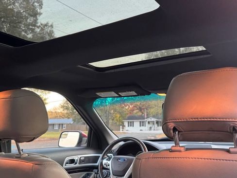 Used 2015 Ford Explorer Limited w/ Equipment Group 301A image 10