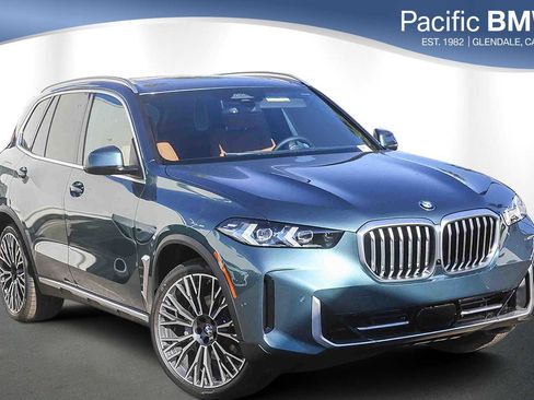 New 2026 BMW X5 sDrive40i w/ Premium Package image 1