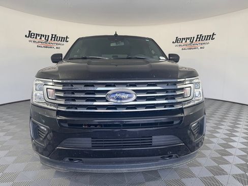 Used 2020 Ford Expedition Max XLT w/ Black Accent Package AWD/4WD image 4