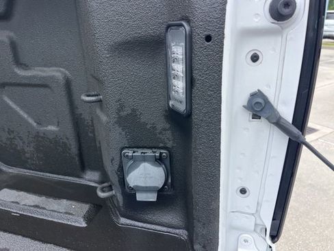 Used 2025 Chevrolet Silverado 2500 LTZ w/ LTZ Convenience Package AWD/4WD image 10