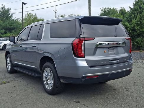 Used 2023 GMC Yukon XL SLT AWD/4WD image 7
