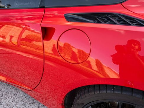 Used 2019 Chevrolet Corvette Stingray Coupe w/ Carbon Flash Badge Package image 95