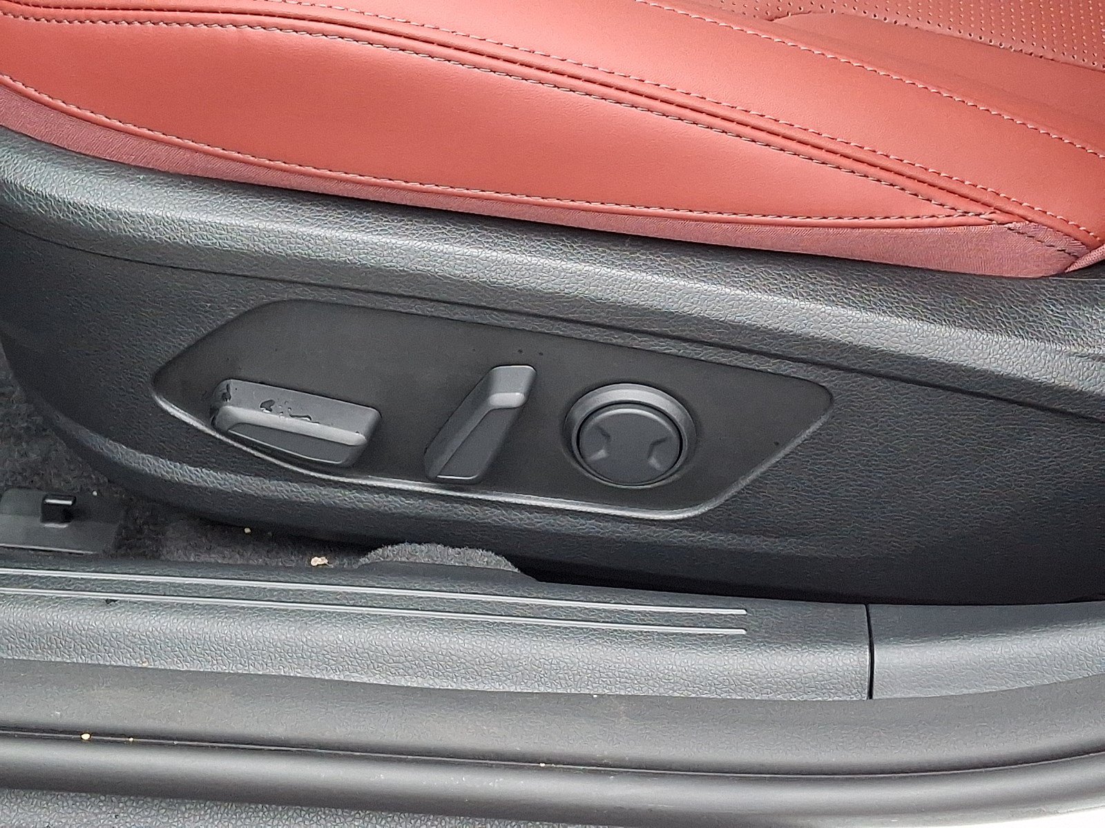 New 2026 Kia K5 GT-Line w/ GT-Line Red Interior Package FWD image 8