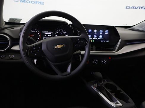 New 2026 Chevrolet Trax LS FWD image 17