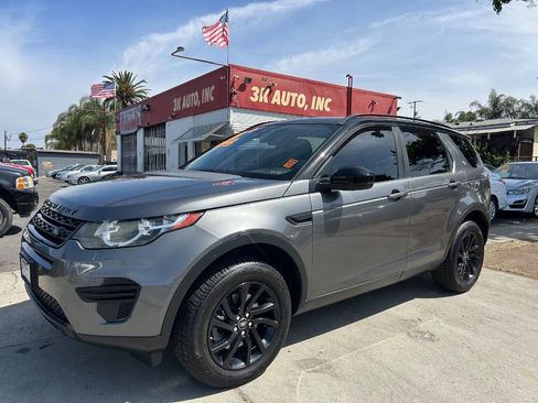 Used 2016 Land Rover Discovery Sport SE AWD/4WD image 2