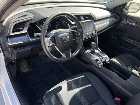 Used 2018 Honda Civic EX-T image 3
