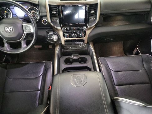 Used 2019 RAM 1500 Laramie AWD/4WD image 15