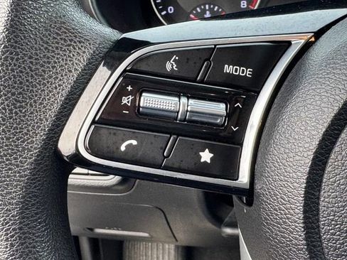 Used 2024 Kia Forte LXS image 18